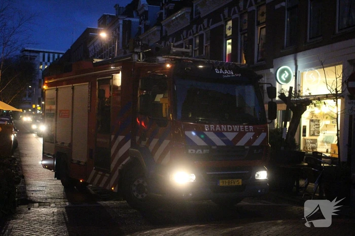 Onderzoek naar gaslucht in straat