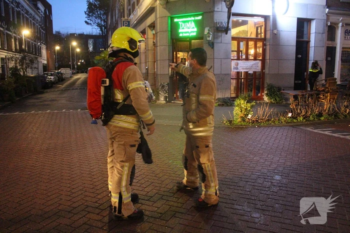 Onderzoek naar gaslucht in straat