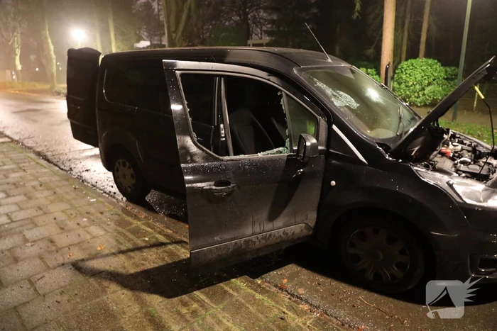 Forse schade na brand in bestelbus