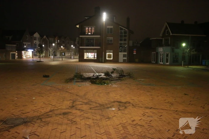Onrustige nacht door jongeren