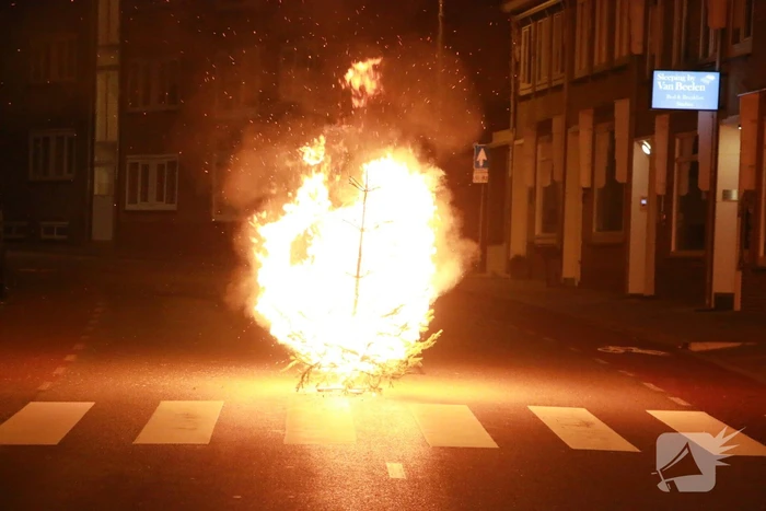 Onrustige nacht door jongeren
