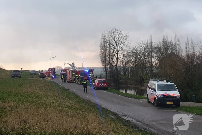 Veel rookontwikkeling bij brand in schuur