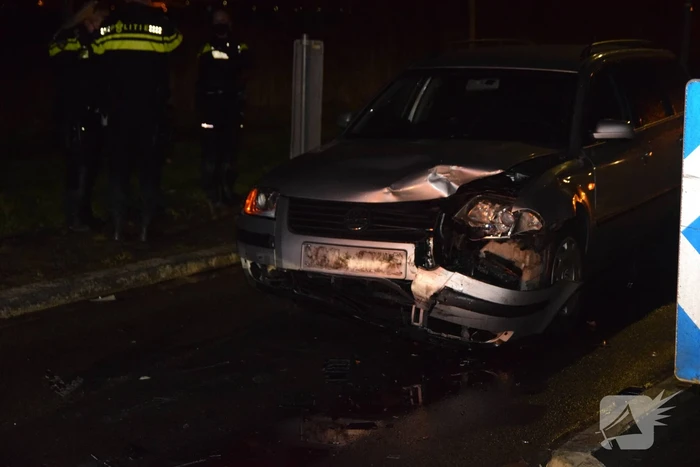 Veel schade bij frontale aanrijding