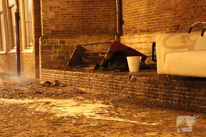 Bank gaat in vlammen op