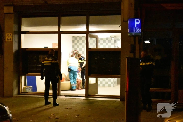 Twee gewonden bij steekincident in woning