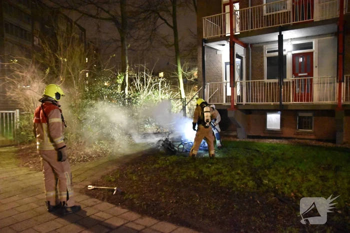 Scooter verwoest door brand