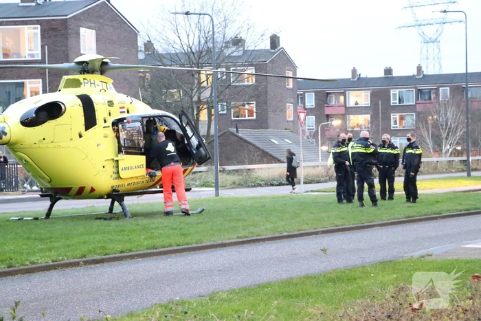 Traumahelikopter landt voor incident in woning
