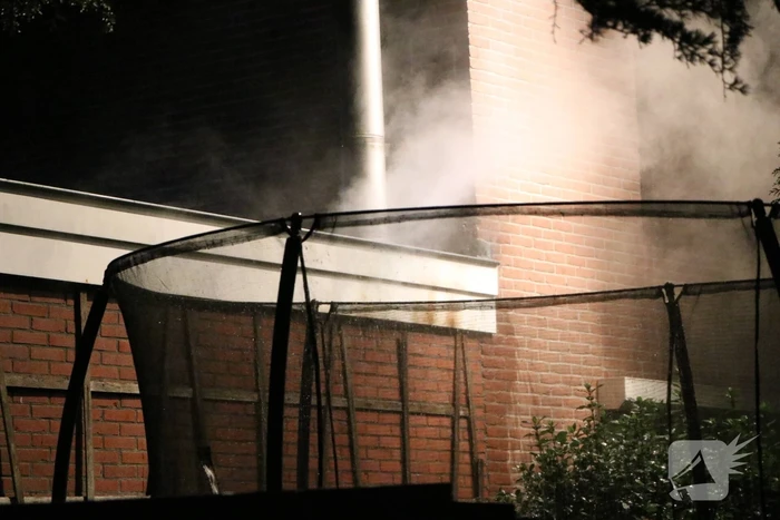 Veel rookontwikkeling bij brand in woning