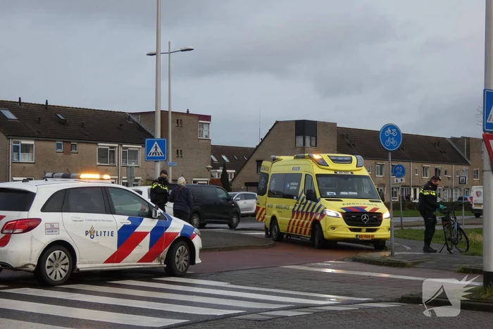 Fietser gewond bij botsing met auto