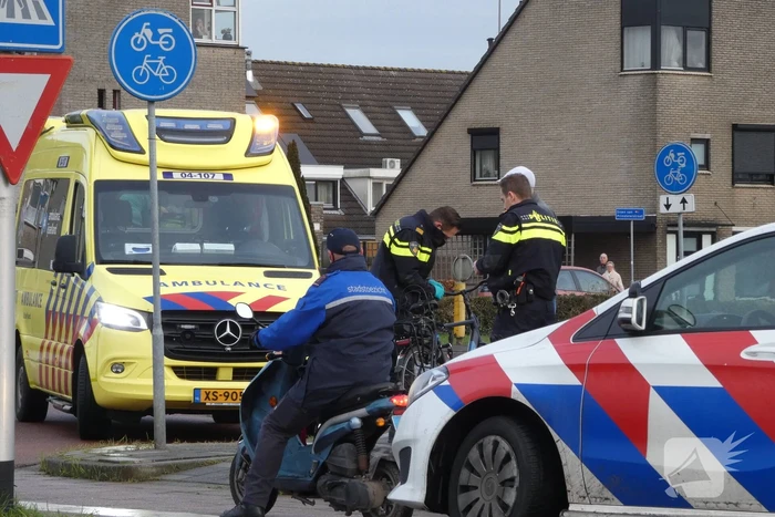Fietser gewond bij botsing met auto