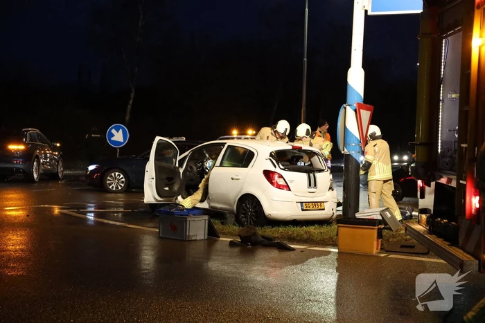 Persoon gewond bij botsing op kruising