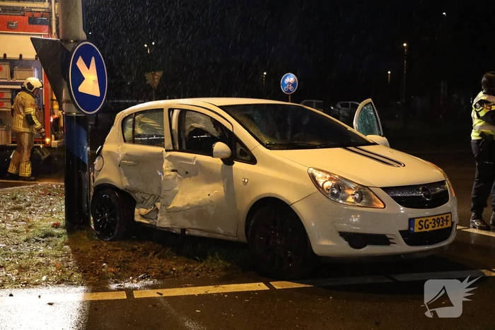 Persoon gewond bij botsing op kruising