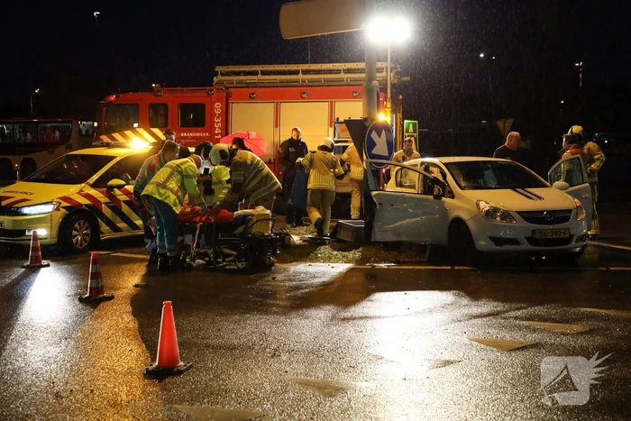 Persoon gewond bij botsing op kruising