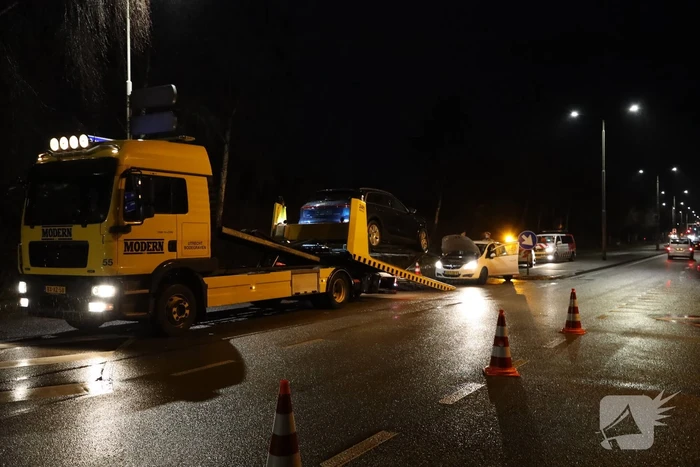Persoon gewond bij botsing op kruising