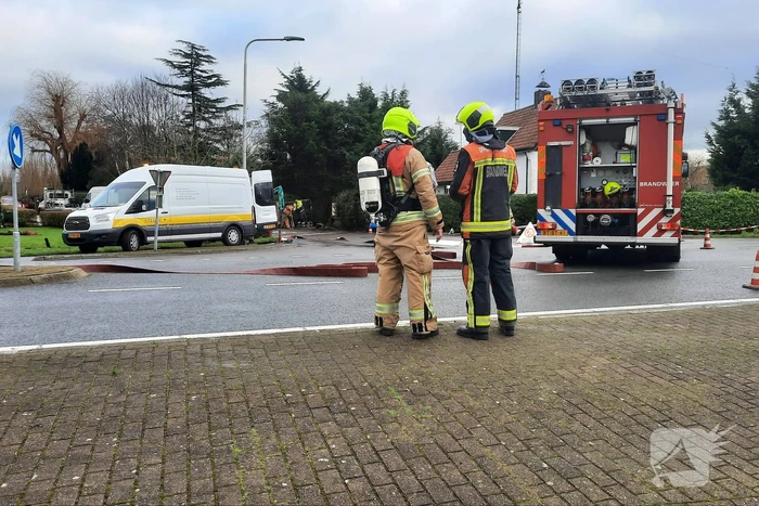 Straat afgezet door gaslek