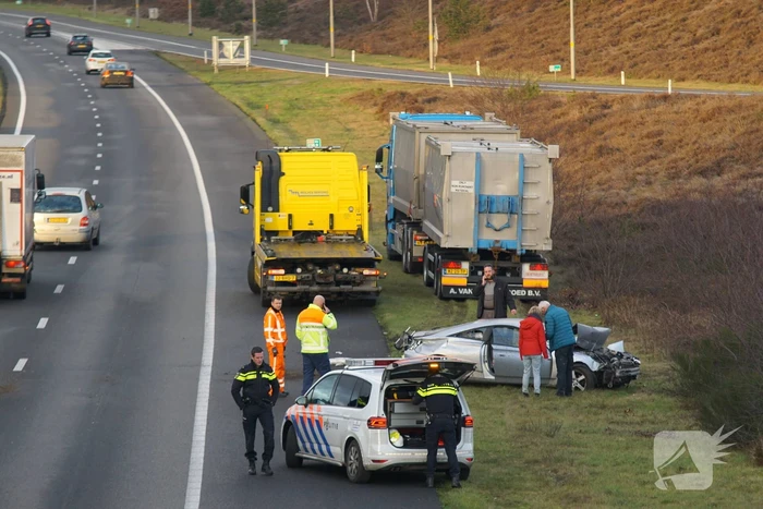 Vangrail heeft veel schade na ongeval