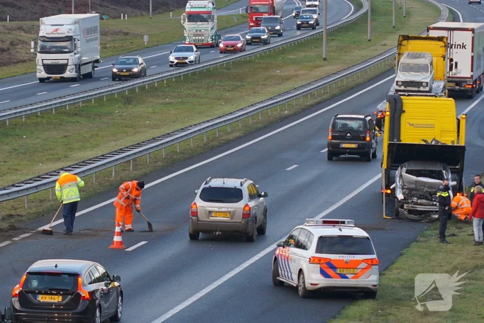 Vangrail heeft veel schade na ongeval