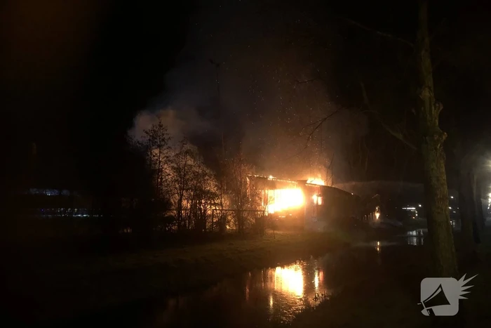 Tribune sportvereniging TOGB in brand