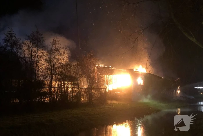 Tribune sportvereniging TOGB in brand