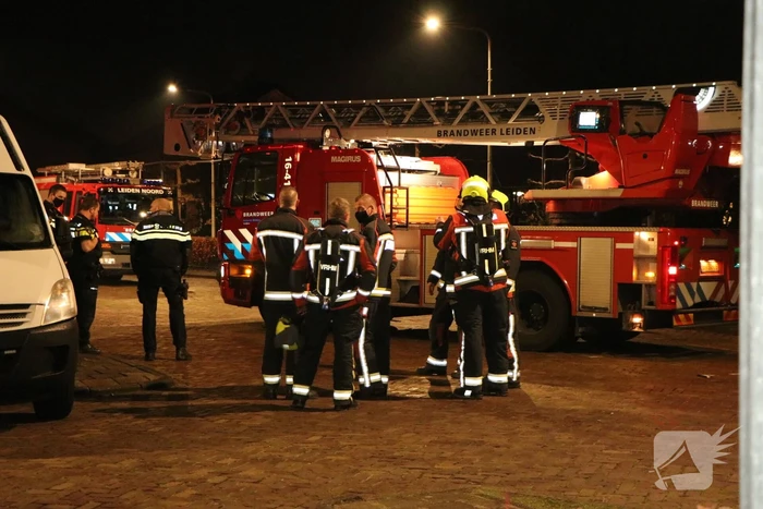 Brandweer doet onderzoek bij Turnhal