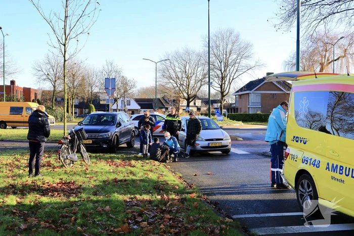 Jongeman op fiets aangereden