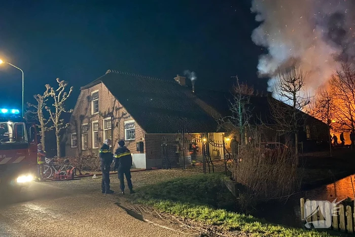 Grote brand verwoest schuur