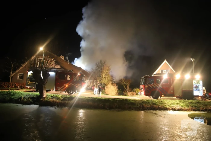 Grote brand verwoest schuur