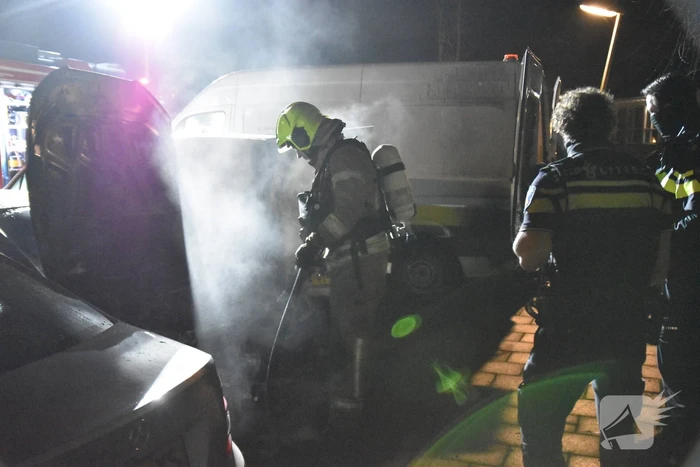 Auto verwoest door brand
