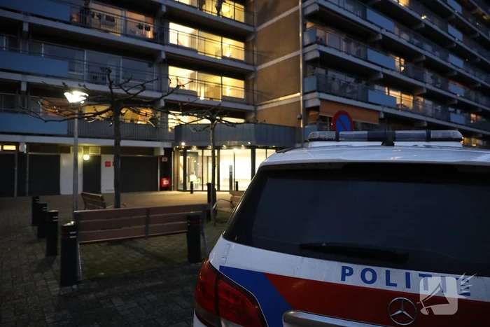 Grondstoffen voor drugs-productie in flatwoning aangetroffen