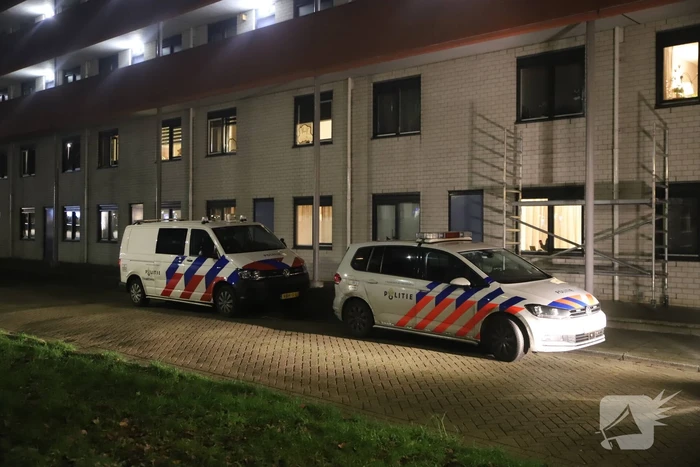 Bestelbus volledig verwoest door brand