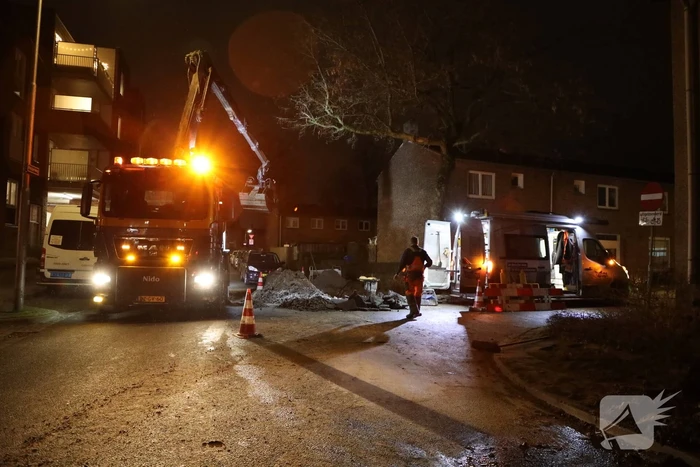 Stoep verzakt langzaam door waterlekkage