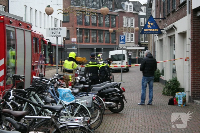 Gaslekkage in winkelstraat