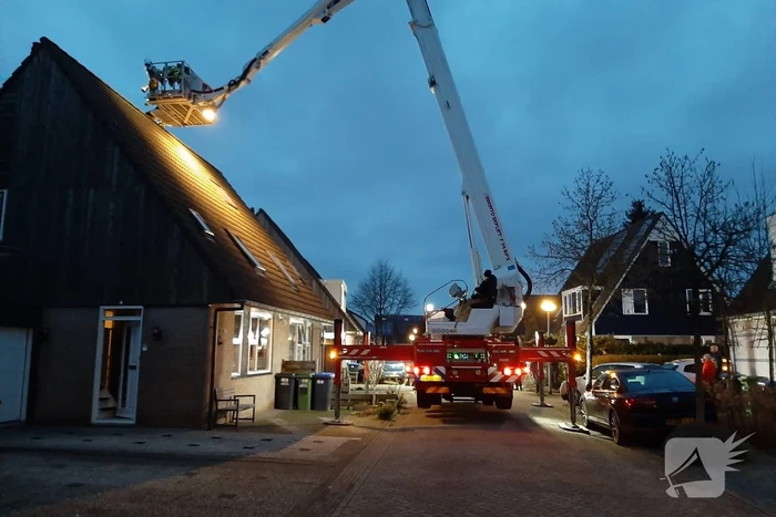 Brand in schoorsteen van woning