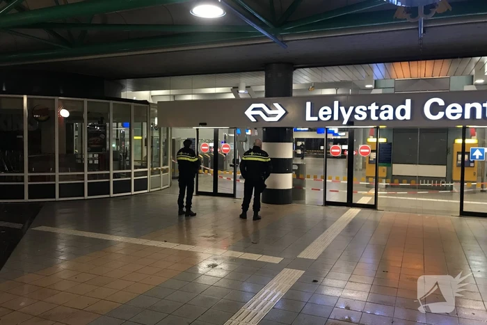 Plofkraak op pinautomaat station