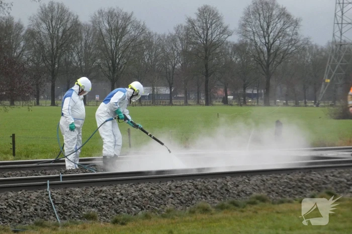 Dode na botsing met trein op onbewaakte spoorwegovergang