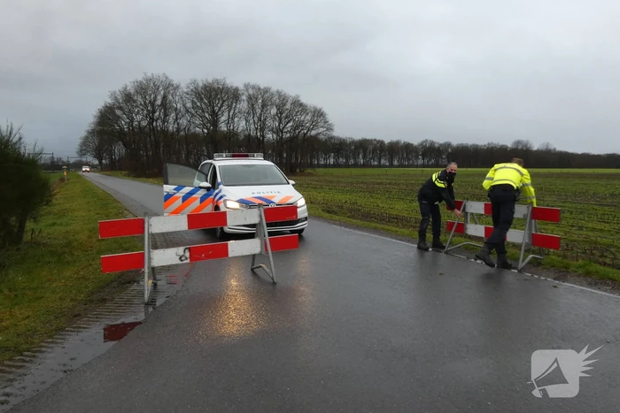 Dode na botsing met trein op onbewaakte spoorwegovergang