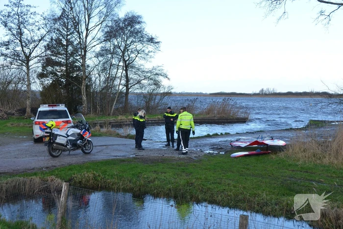 Watersporter in problemen geraakt natuurgebied Grote Wielen