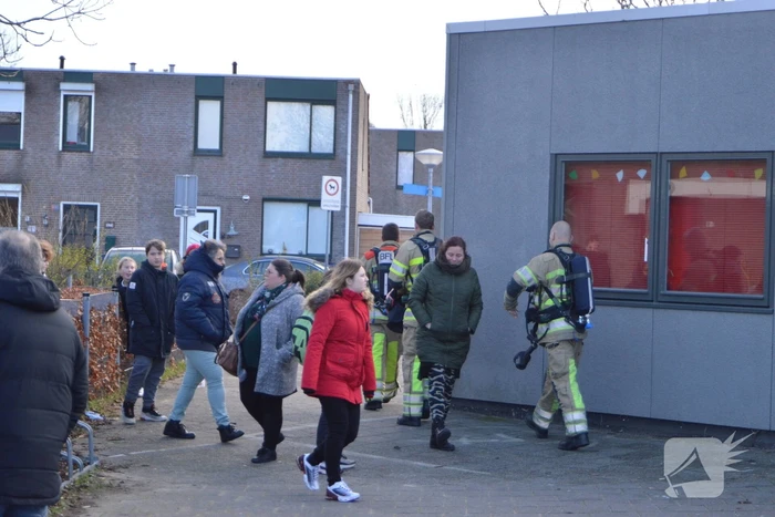Basisschool De Argonaut ontruimd na vermoedelijke brand