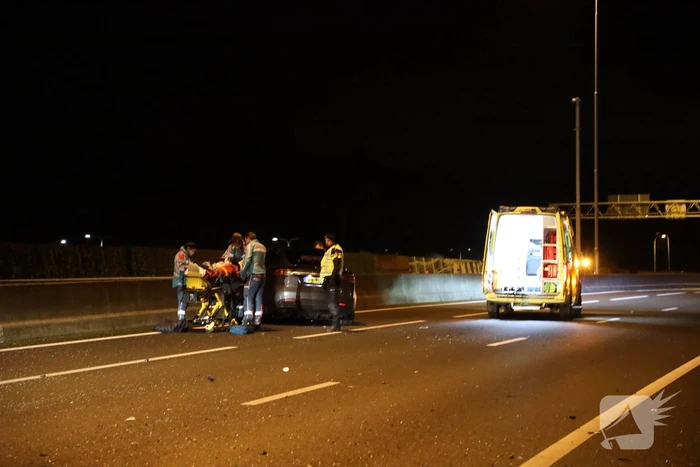 Enorme schade na crash met Tesla op RIMOB