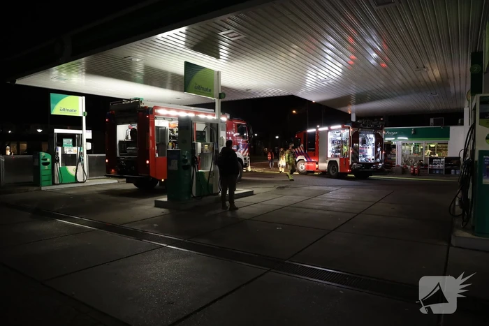 Brandweer doet onderzoek bij Carwash BP-tankstation