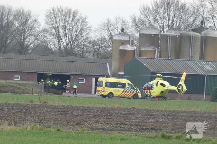 Man overleden door beknelling in machine
