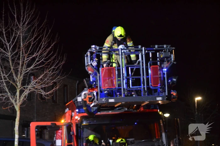 Brandweer doet onderzoek naar mogelijke schoorsteenbrand