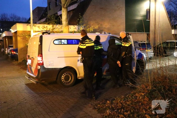 Twee buitenlandse mannen aangehouden