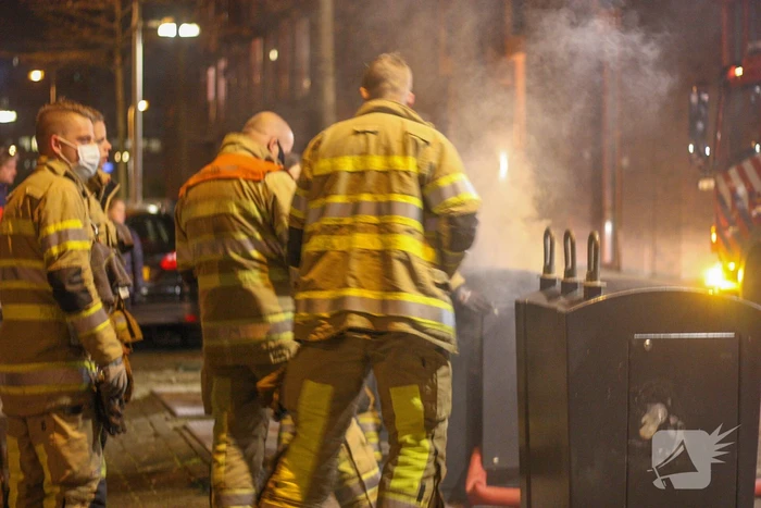 Brand ontstaan in ondergrondse container