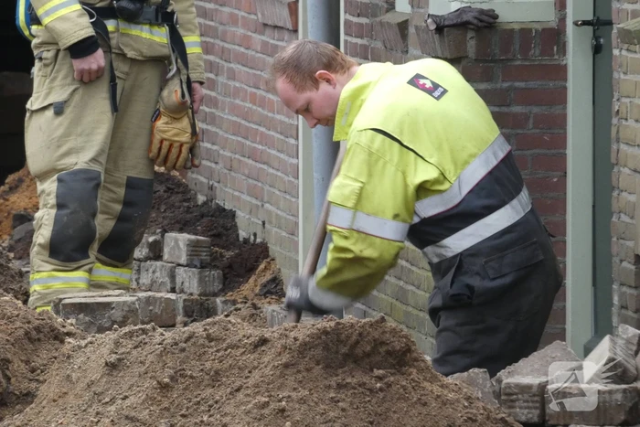 Gasleiding geraakt bij graafwerkzaamheden