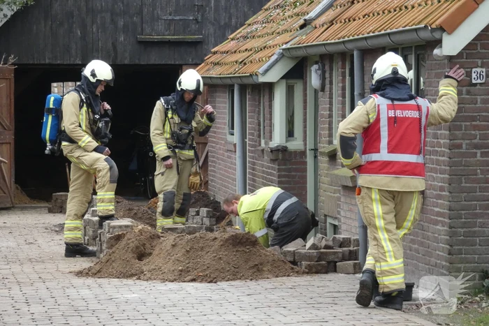 Gasleiding geraakt bij graafwerkzaamheden