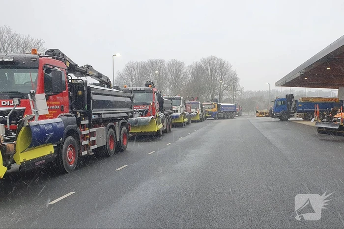 Eerste sneeuw gevallen; KNMI waarschuwt voor gladheid