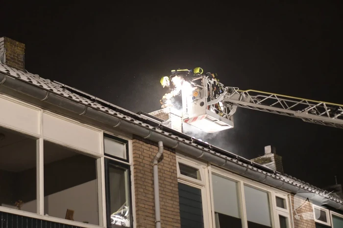 Schoorsteenbrand snel onder controle
