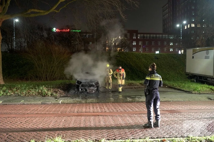 Auto compleet uitgebrand
