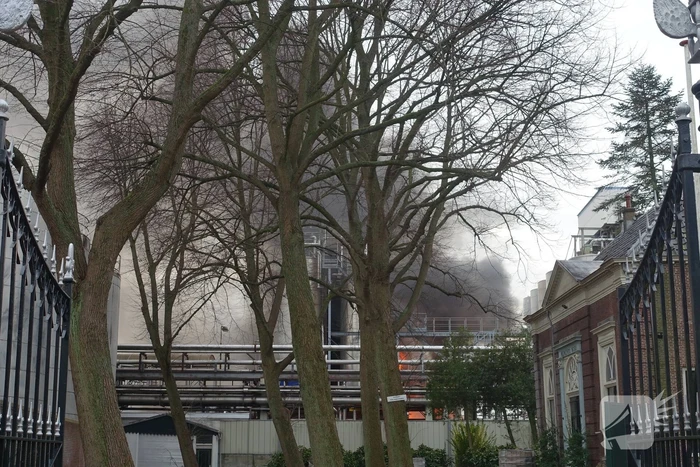 Knallen en grote rookontwikkeling bij Croda Nederland